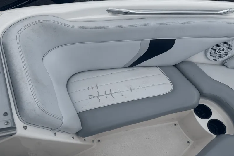 Slide: The Image of Mastercraft X2 2003 - 8