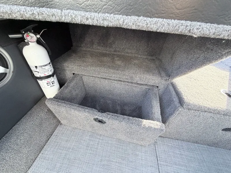 Slide: The Image of Interior of 2022 Alumacraft Edge 175 Sport with fire extinguisher. - 15