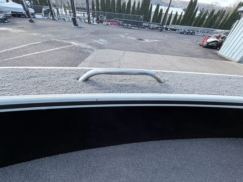 Slide: The Image of 2022 Alumacraft Edge 175 Sport boat with gray carpet flooring. - 31