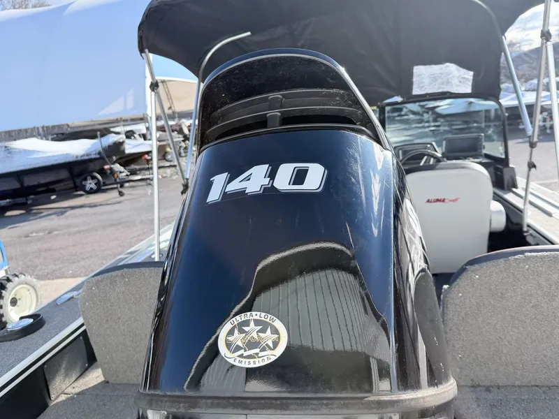 Slide: The Image of Alumacraft Edge 175 Sport 2022 with 140 HP outboard motor. - 41
