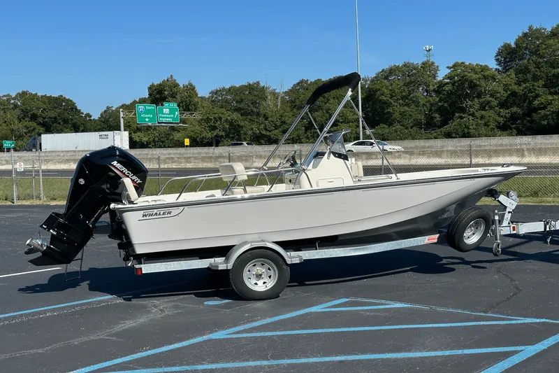 Slide: The Image of Boston Whaler 170 Montauk 2026 - 2