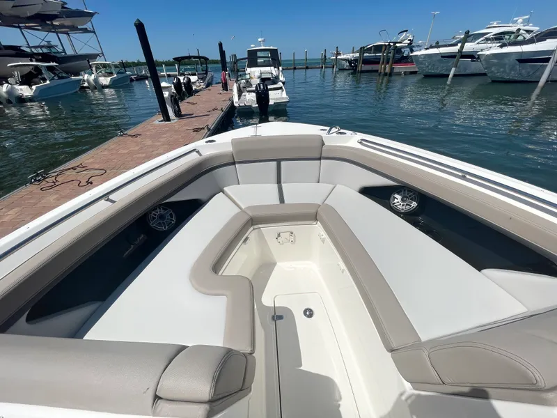 Slide: The Image of Boston Whaler 330 Vantage 2026 - 28