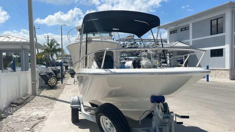 Slide: The Image of Boston Whaler 160 Super Sport 2026 - 2