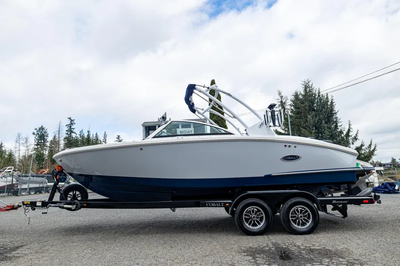 The Image of Cobalt CS23 Surf 2023 - 1