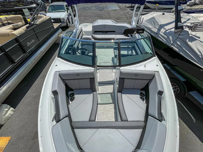 Slide: The Image of Cobalt CS23 Surf 2023 - 11