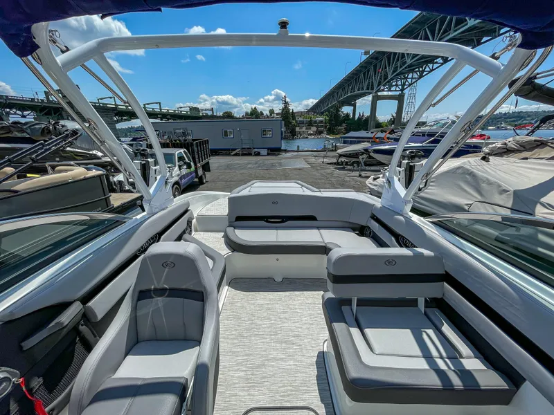 Slide: The Image of Cobalt CS23 Surf 2023 - 12