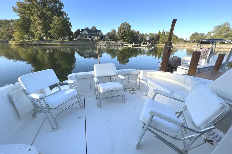 Slide: The Image of Silverton 35 Cockpit - 10