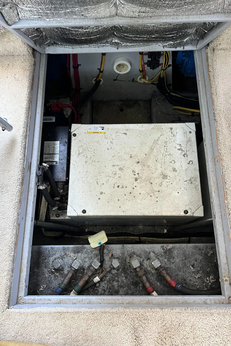 Slide: The Image of Silverton 35 Generator - 11