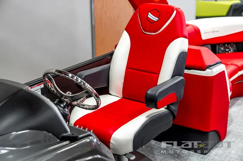 Slide: The Image of Captain's chair of 2023 South Bay 523 RS 3.0 Plus Arch 400HP pontoon boat. - 20