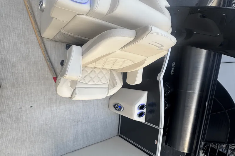 Slide: The Image of Bennington 2575 QCW 2015 - 10