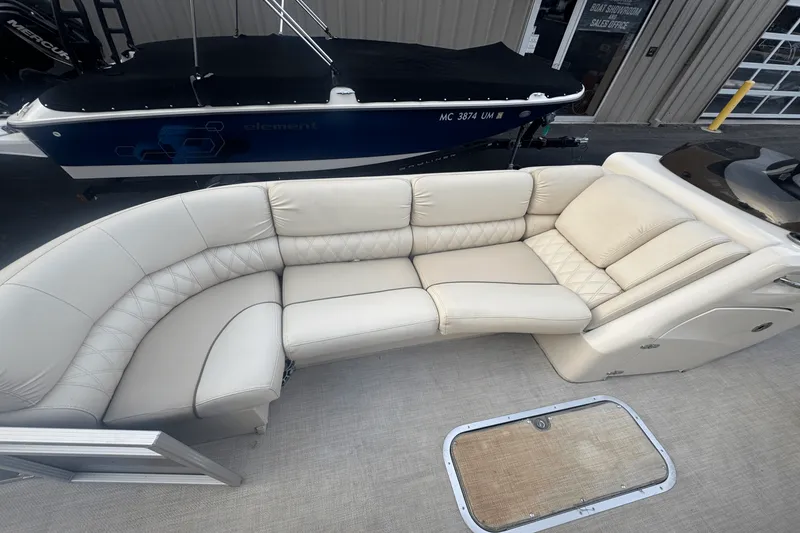 Slide: The Image of Bennington 2575 QCW 2015 - 20