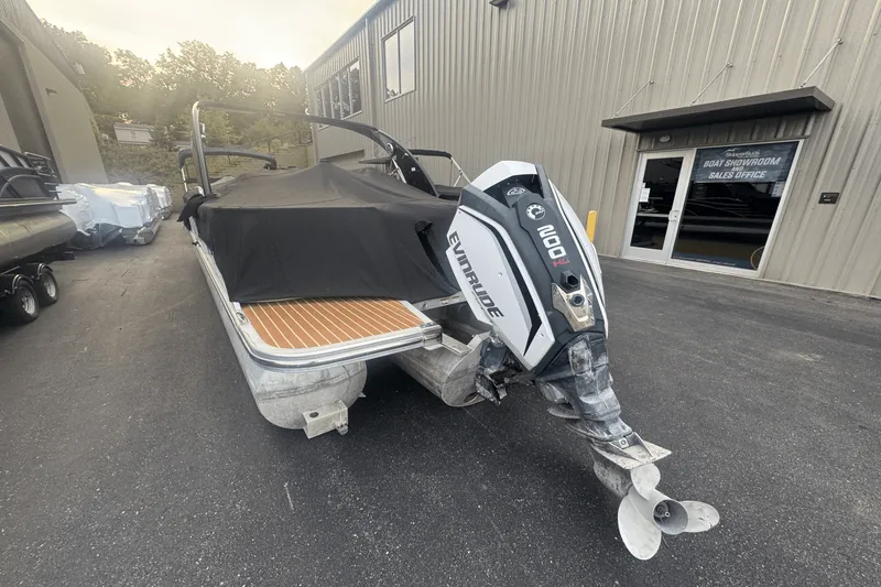 Slide: The Image of Bennington 2575 QCW 2015 - 24