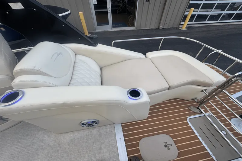 Slide: The Image of Bennington 2575 QCW 2015 - 8