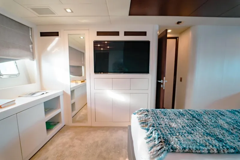 Slide: The Image of Mangusta 92 2007 - 34