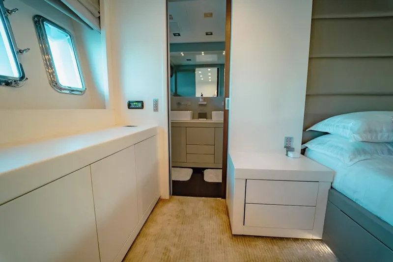 Slide: The Image of Mangusta 92 2007 - 35