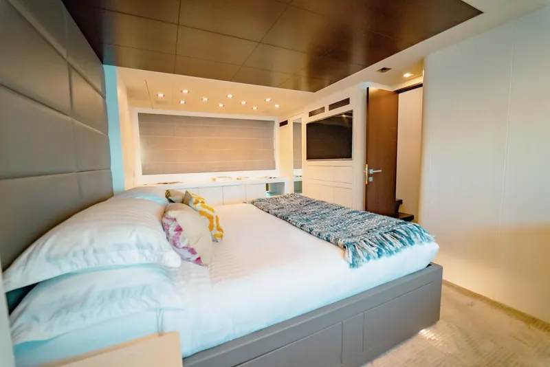 Slide: The Image of Mangusta 92 2007 - 42