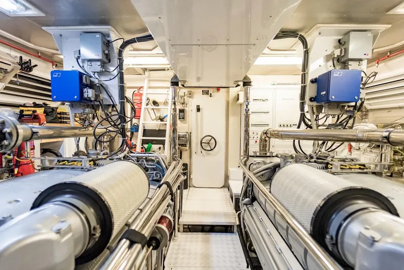 Slide: The Image of Mangusta 92 2007 - 88