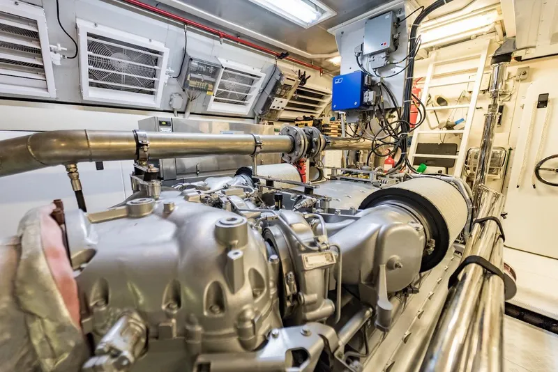 Slide: The Image of Mangusta 92 2007 - 91