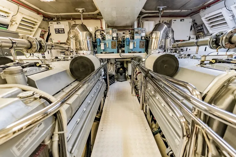 Slide: The Image of Mangusta 92 2007 - 97