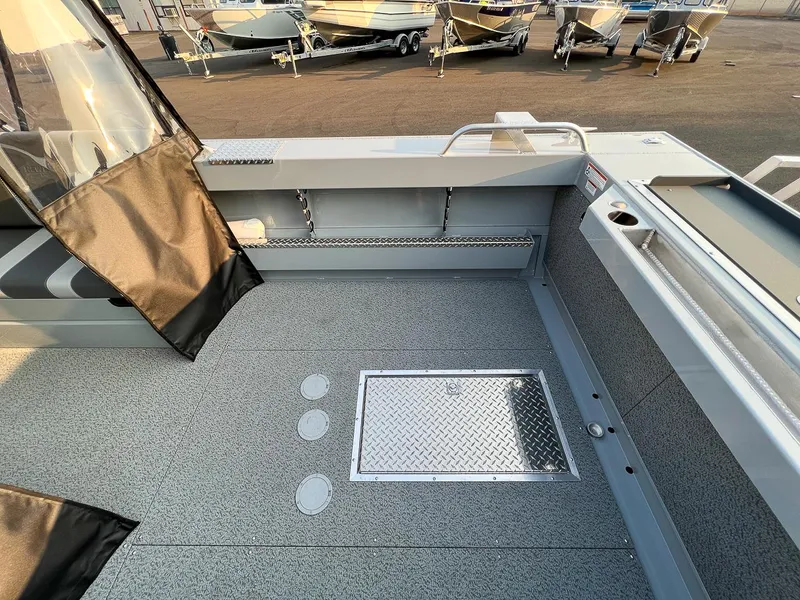 Slide: The Image of Hewescraft 210 Sea Runner ET 2025 - 15