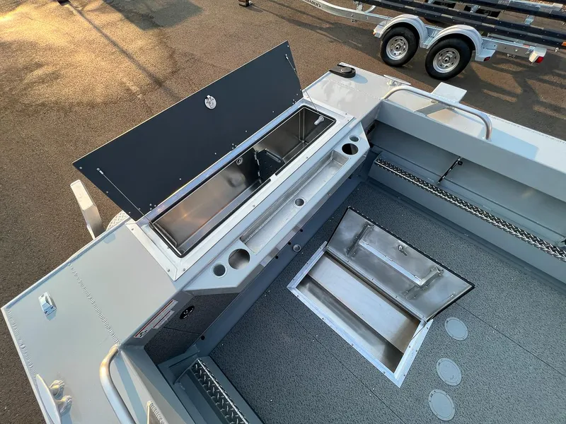 Slide: The Image of Hewescraft 210 Sea Runner ET 2025 - 16