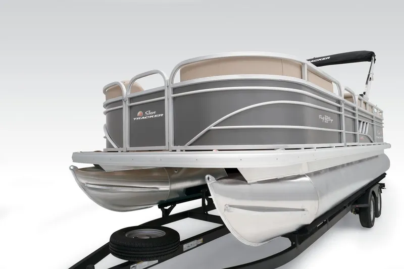 Slide: The Image of Sun Tracker Party Barge 22 RF DLX 2023 - 19