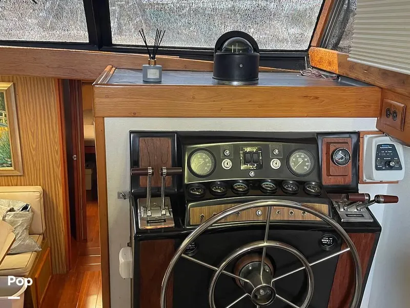 Slide: The Image of 1976 Viking 43 Double Cabin Motoryacht for sale in Portage, IN - 34