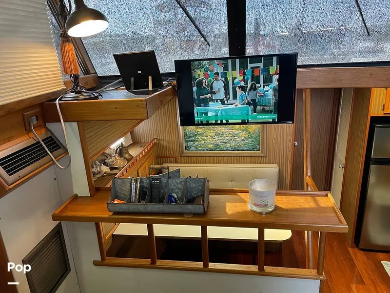 Slide: The Image of 1976 Viking 43 Double Cabin Motoryacht for sale in Portage, IN - 36