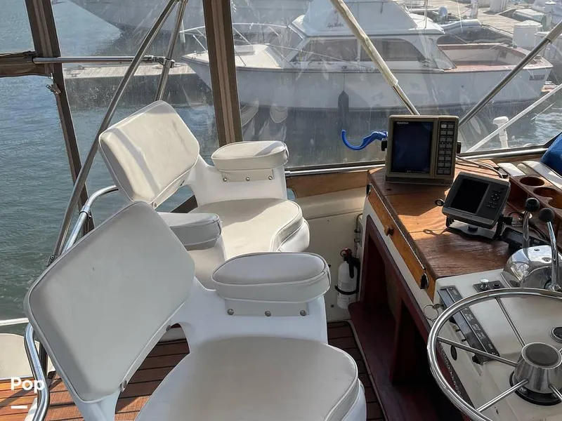 Slide: The Image of 1976 Viking 43 Double Cabin Motoryacht for sale in Portage, IN - 42