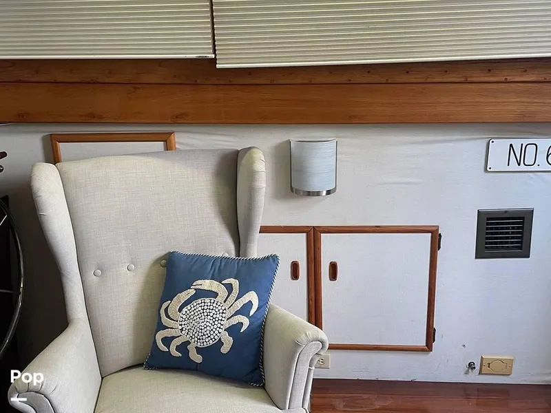 Slide: The Image of 1976 Viking 43 Double Cabin Motoryacht for sale in Portage, IN - 51