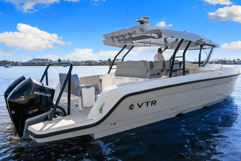 Slide: The Image of Cruisers Yachts 38 VTR 2026 - 11