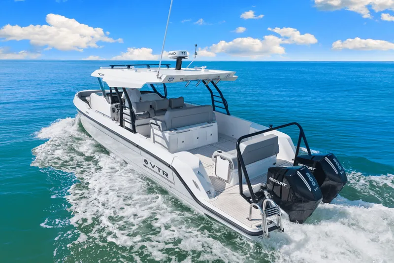 Slide: The Image of Cruisers Yachts 38 VTR 2026 - 14