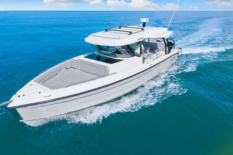 Slide: The Image of Cruisers Yachts 38 VTR 2026 - 3