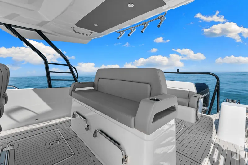 Slide: The Image of Cruisers Yachts 38 VTR 2026 - 37