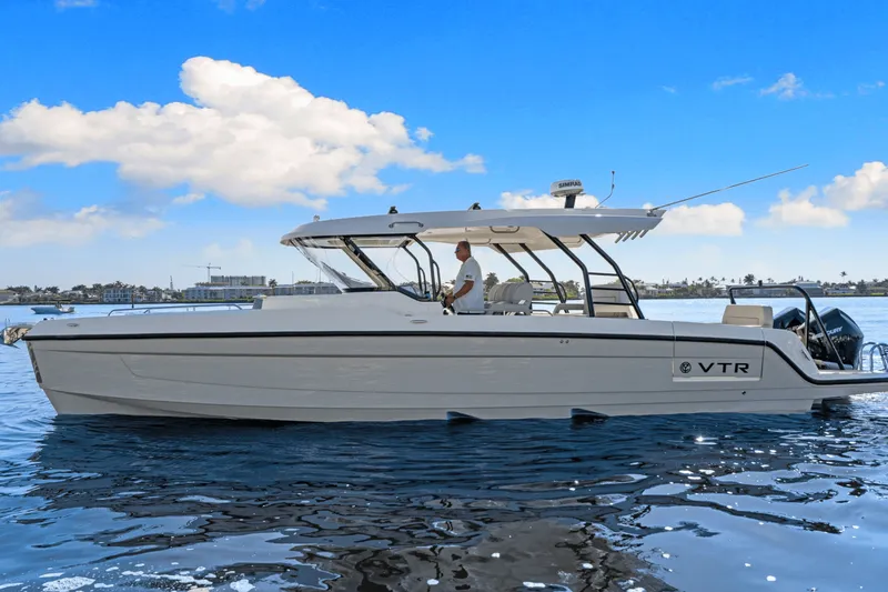 Slide: The Image of Cruisers Yachts 38 VTR 2026 - 4