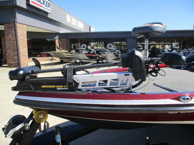 Slide: The Image of 2018 Ranger Z521L ICON boat with Minn Kota trolling motor at dealership. - 2