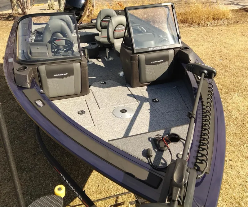 Slide: The Image of 2023 Tracker Targa V-18 WT fishing boat with dual consoles and seating. - 3