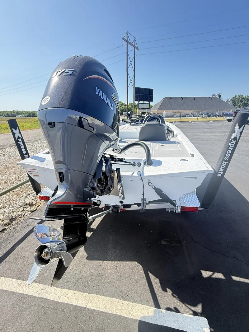 Slide: The Image of Xpress H20 CRAPPIE 2026 - 28