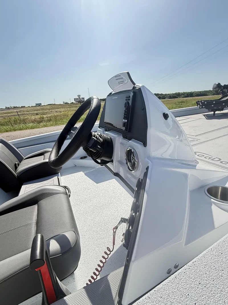 Slide: The Image of Xpress H20 CRAPPIE 2026 - 25