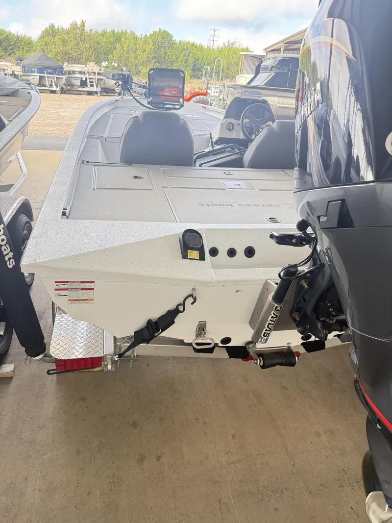 Slide: The Image of Xpress H20 CRAPPIE 2026 - 15