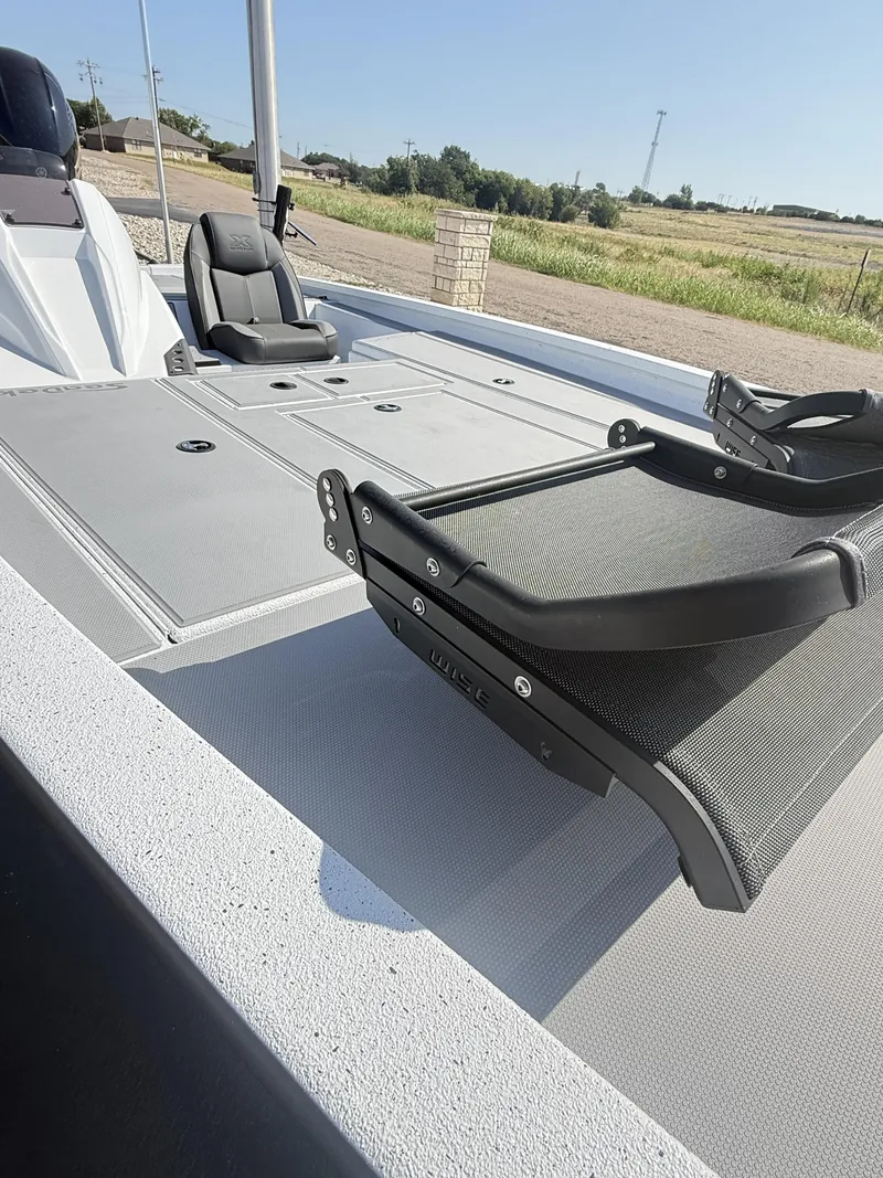 Slide: The Image of Xpress H20 CRAPPIE 2026 - 23