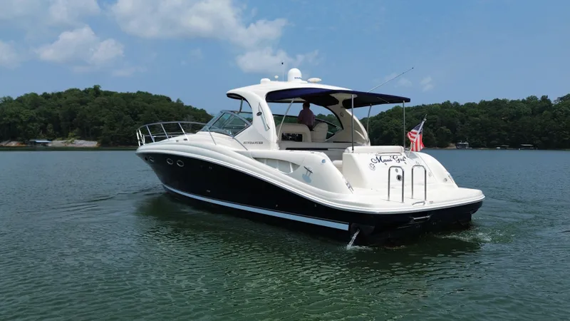 Slide: The Image of Sea Ray 420 SUNDANCER 2004 - 10