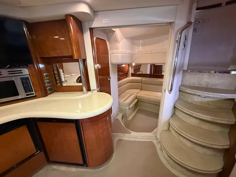Slide: The Image of Sea Ray 420 SUNDANCER 2004 - 71