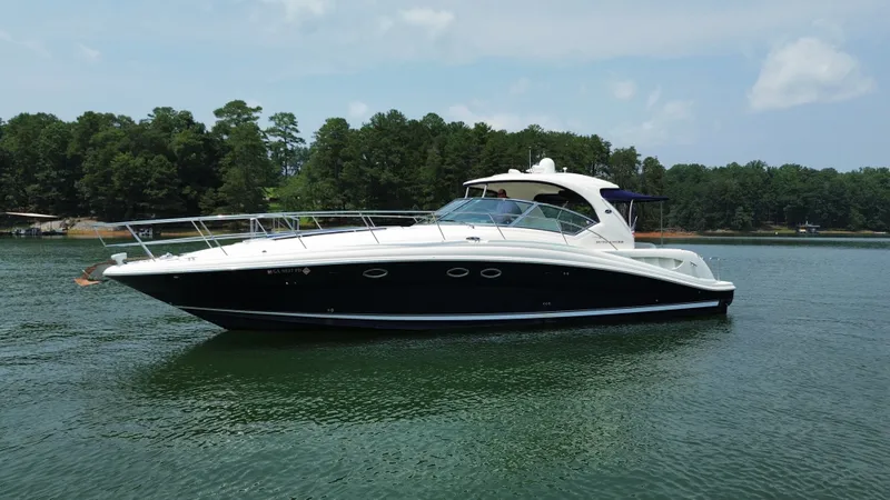 Slide: The Image of Sea Ray 420 SUNDANCER 2004 - 14