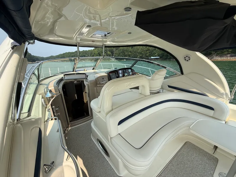 Slide: The Image of Sea Ray 420 SUNDANCER 2004 - 42