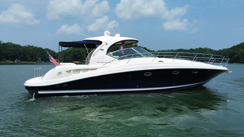 Slide: The Image of Sea Ray 420 SUNDANCER 2004 - 5