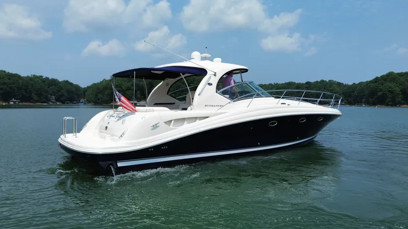 Slide: The Image of Sea Ray 420 SUNDANCER 2004 - 6