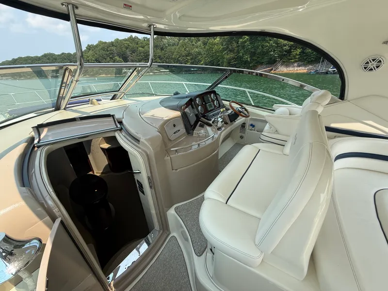 Slide: The Image of Sea Ray 420 SUNDANCER 2004 - 52