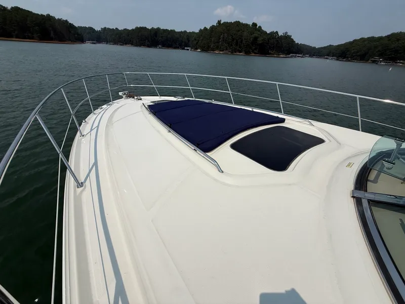 Slide: The Image of Sea Ray 420 SUNDANCER 2004 - 23
