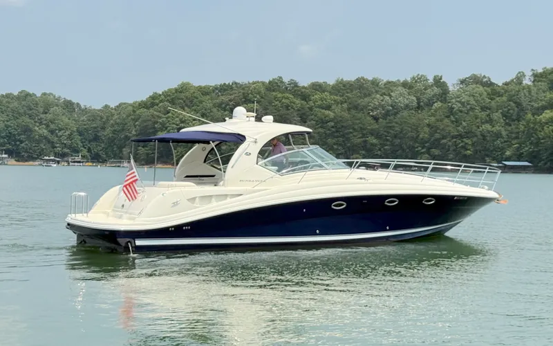 Slide: The Image of Sea Ray 420 SUNDANCER 2004 - 19